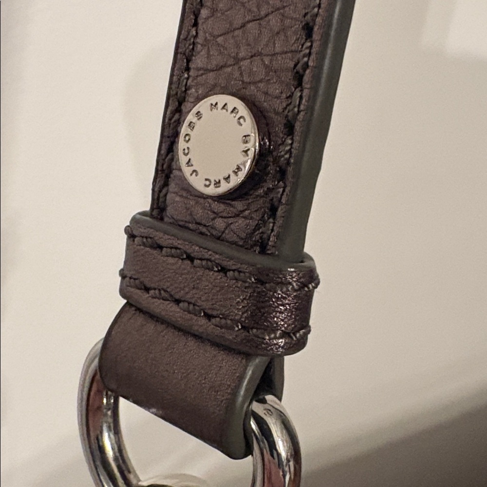 Marc By Marc Jacobs Metallic Leather Crossbody Bag - Picture 6 of 13